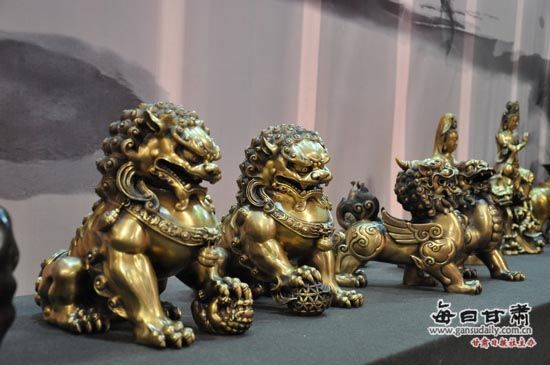 文博会展馆展品璀璨夺目,收藏品鉴定评估服务受追捧